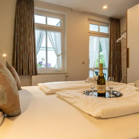 Вилла 13 Eden Остзебад Бинц